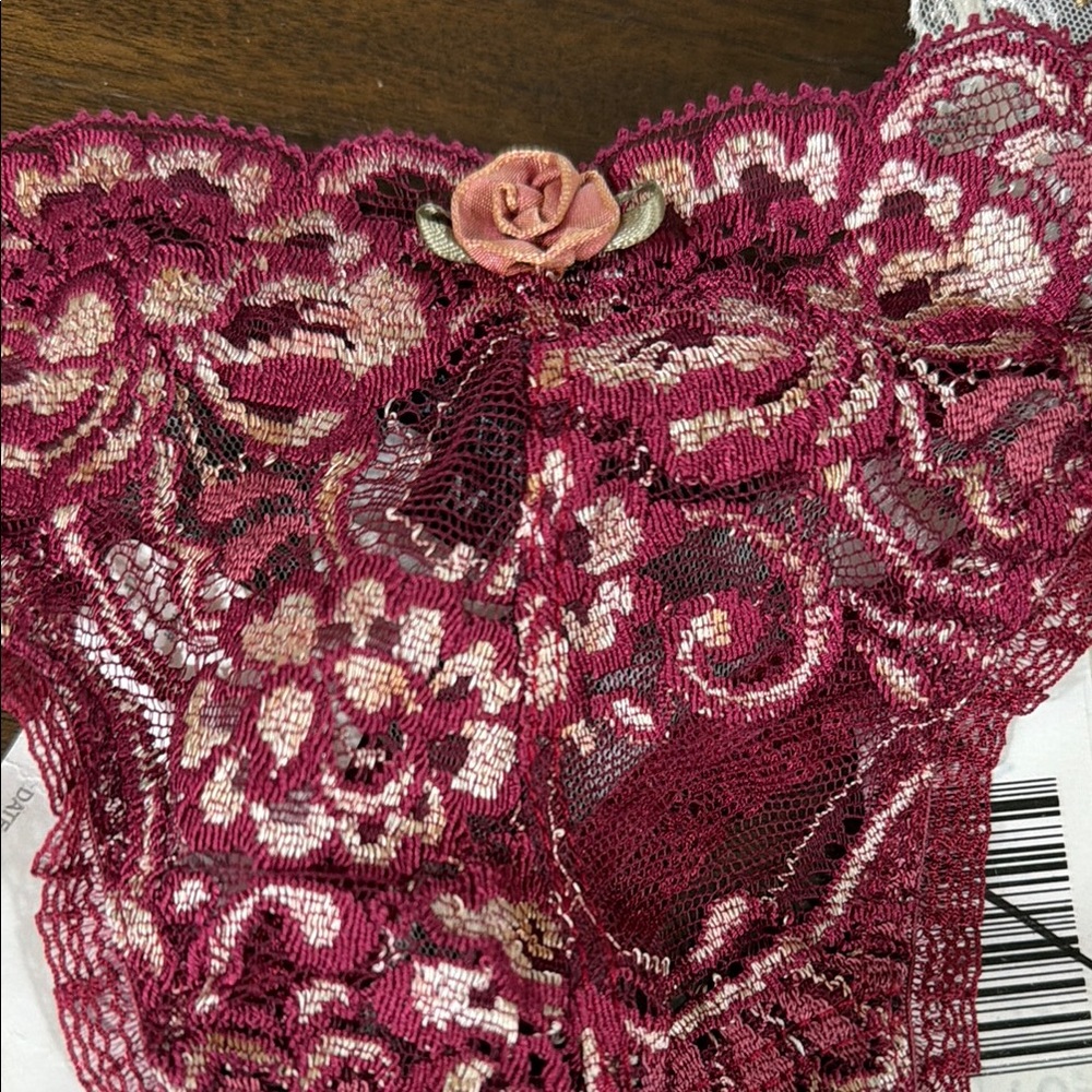 2 Lace Thongs, Claire Pettinone and Fantasie, New with Tags, Medium - Picture 2 of 10